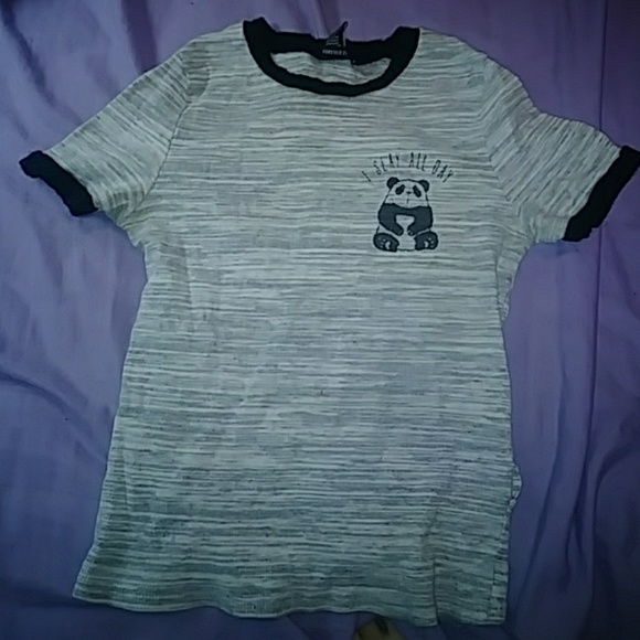 tshirt/crop top - Picture 1 of 1